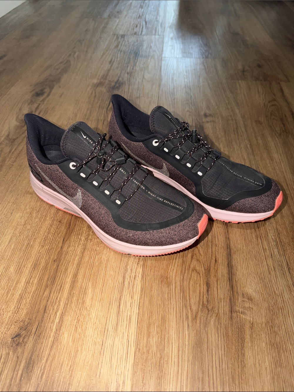 Nike Plum and Pink Low-Profile Running Sneakers